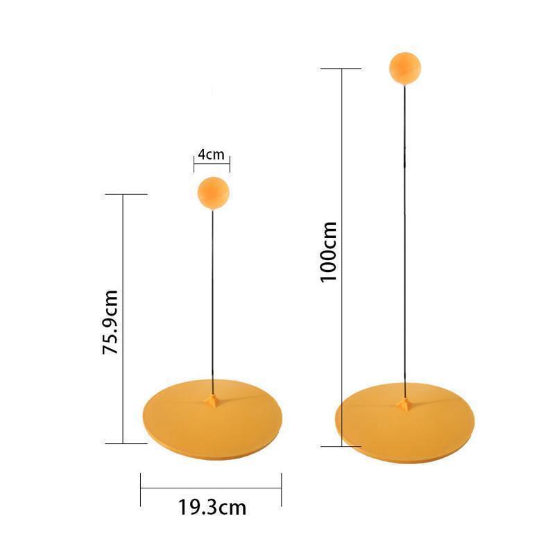 Tischtennistrainer-Eine Person kann auch Tischtennis spielen