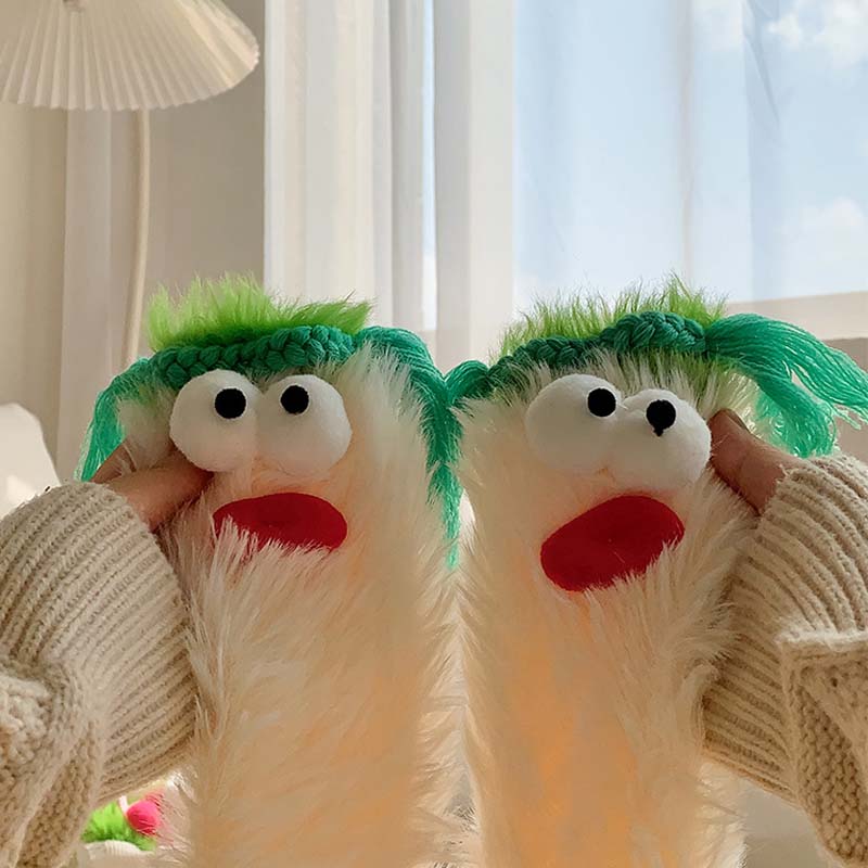 Warme, kuschelige, flauschige Cartoon-Monster-Socken